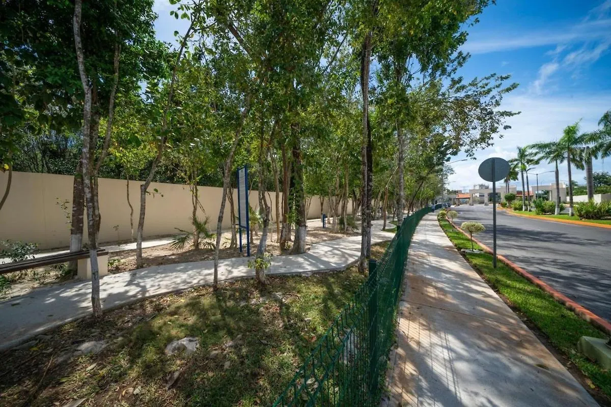Apt Ceiba Tu Refugio Familiar Alberca Y Jardines プレヤデルカーメン